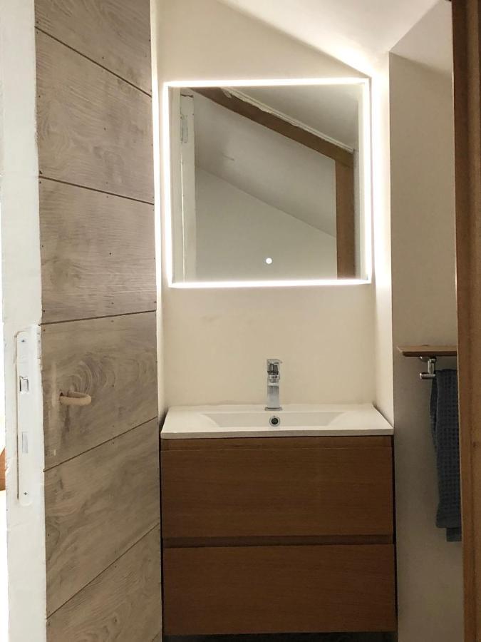 Paris Petit Appartement Lumineux Et Atypique Ngoại thất bức ảnh